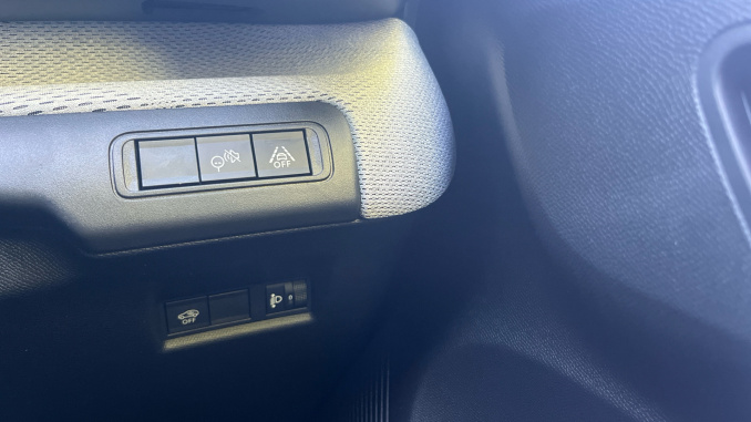Citroen C3 Aircross 83kW Standard Range Plus 44kWh 5dr Auto Electric Hatchback - Image 40
